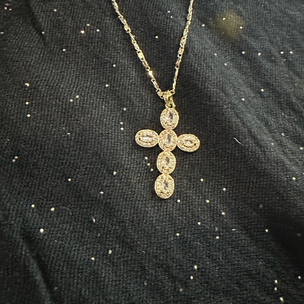 Elegant Gold Cross Necklace